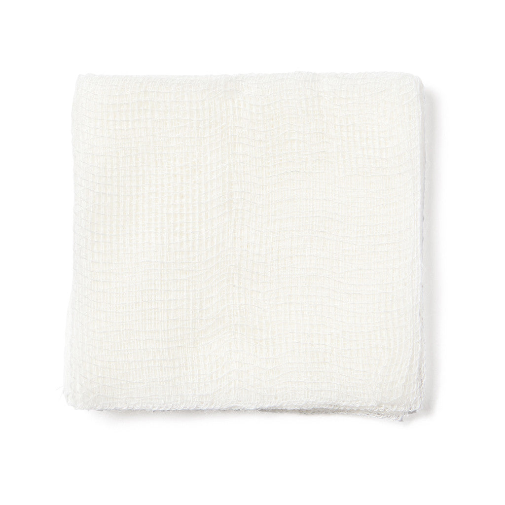 Gauze Swabs Sterile 7.5cm x 7.5cm 5 Pack - Medium - Student First Aid